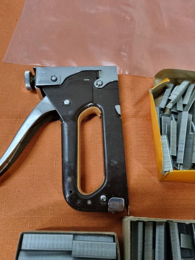 handtacker met nietjes 4-6-8mm, Ophalen of Verzenden, 'T Olde Gre-j, Info@toldegrej.nl, Endepoelstraat 20f Didam