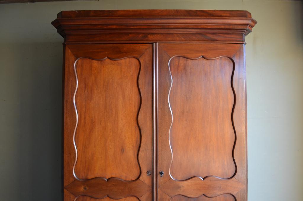 Prachtige antieke mahonie biedermeier kledingkast, halkast., Verzenden