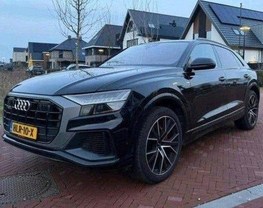 Foto 2 van Audi Q8 55 Tfsi Quattro 340pk Tiptronic 2019 Zwart
