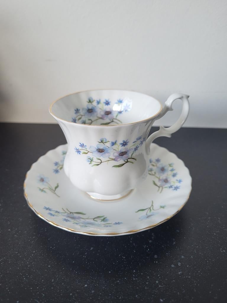 Vintage Richmond Porseleinen Kop en Schotel - Blue Rose, Ophalen of Verzenden