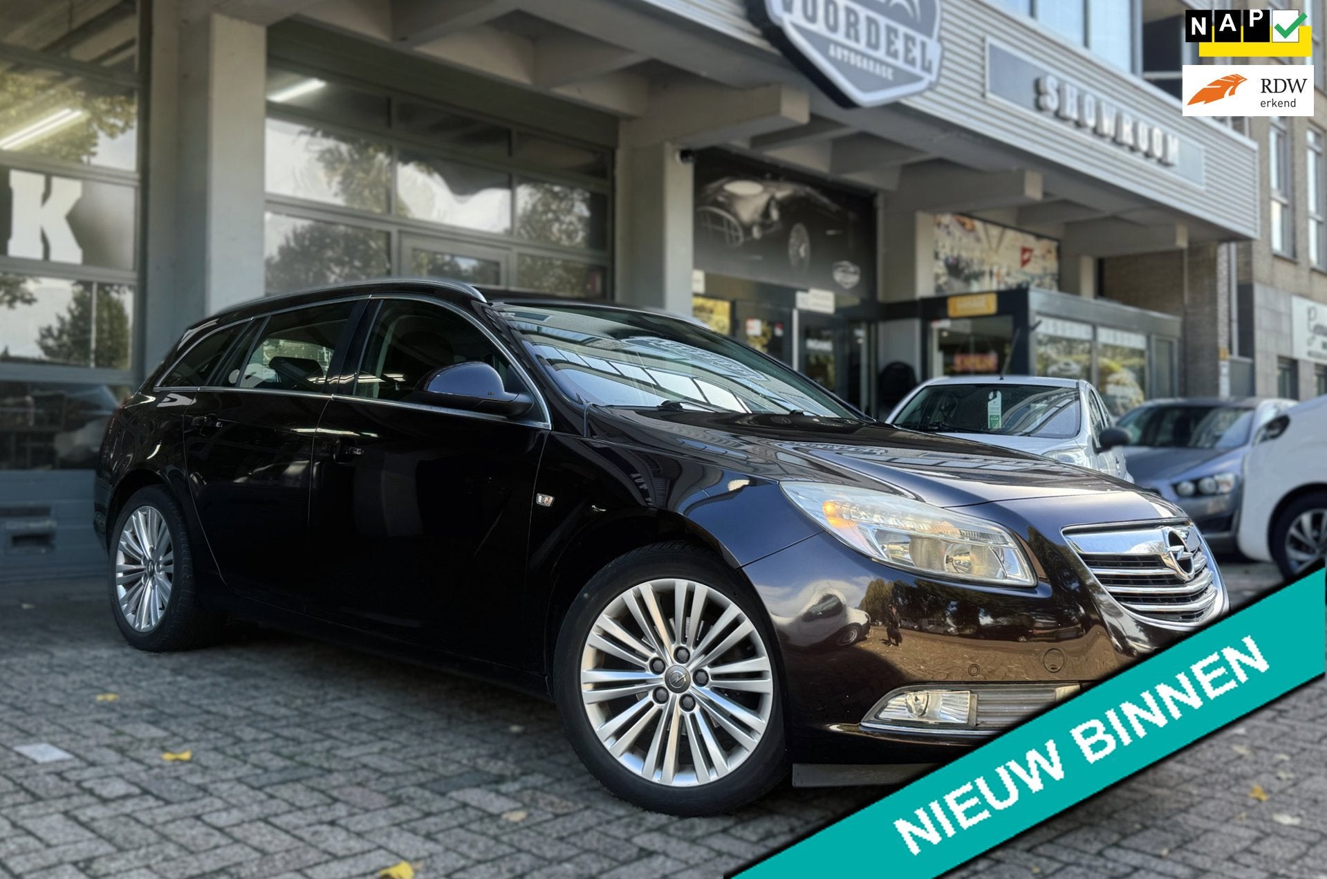 Opel Insignia Sports Tourer 1.4 Turbo | 1E EIGENAAR | NAVI |, Auto's, Gebruikt, 4 cilinders, Bruin, Origineel Nederlands