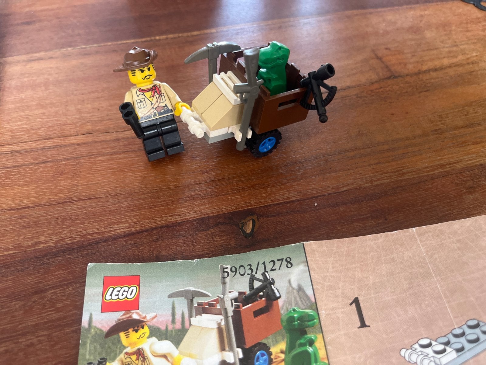Lego Johnny Thunder en Baby T (5903) uit 2000, Gebruikt, Overige thema's, Lego, Ophalen of Verzenden