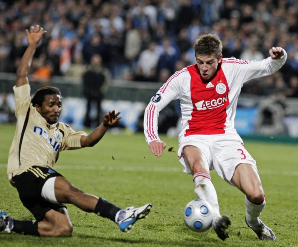 Gezocht : Match worn Ajax 2008 2009, Verzamelen, Sportartikelen en Voetbal, Ophalen, Gebruikt, Ajax, Shirt