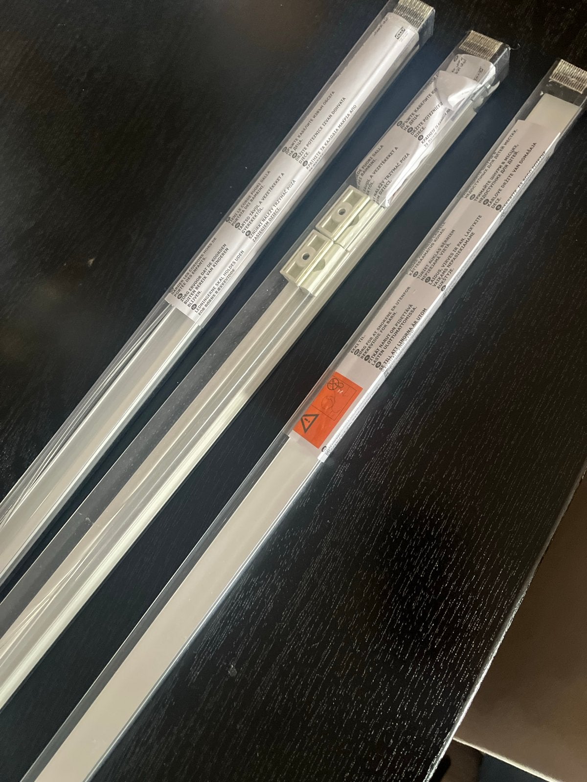 IKEA HAGHED 3 stuk Ophangrail voor schilderijen, wit, 115 cm, Schilderijlijst, Nieuw, Ophalen of Verzenden, Wit
