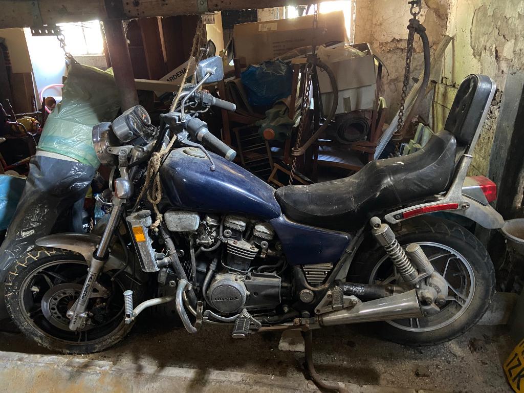 Honda Motorfiets V45 Magna, 4 cilinders, Chopper, Particulier, 748 cc