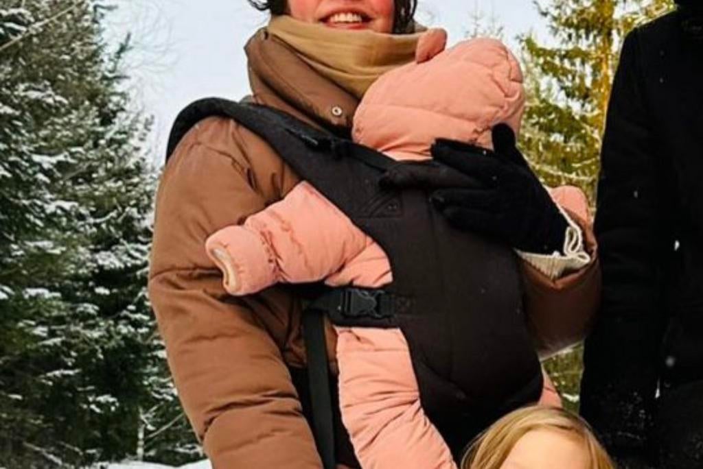 Draagzak zwart Beco, Kinderen en Baby's, Babydragers en Draagdoeken, Buik of Rug, Zo goed als nieuw, Draagzak, Ophalen