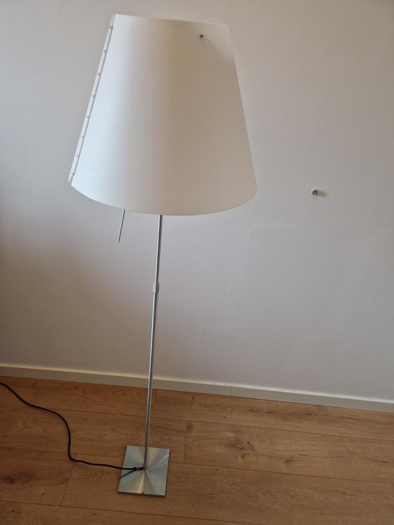 Luceplan Costanza Vloerlamp, Ophalen, Gebruikt, 100 tot 150 cm, Metaal