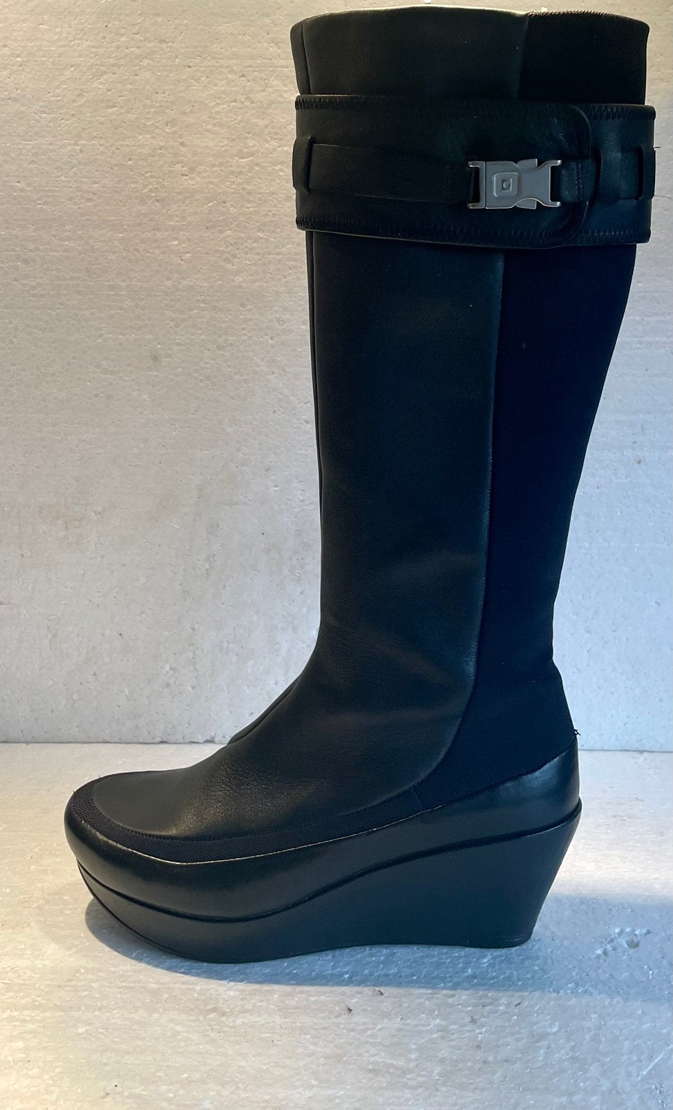 Tsubo design hoge laarzen prachtige details 38 / 38,5, Hoge laarzen, Zwart, Ophalen of Verzenden, Zo goed als nieuw