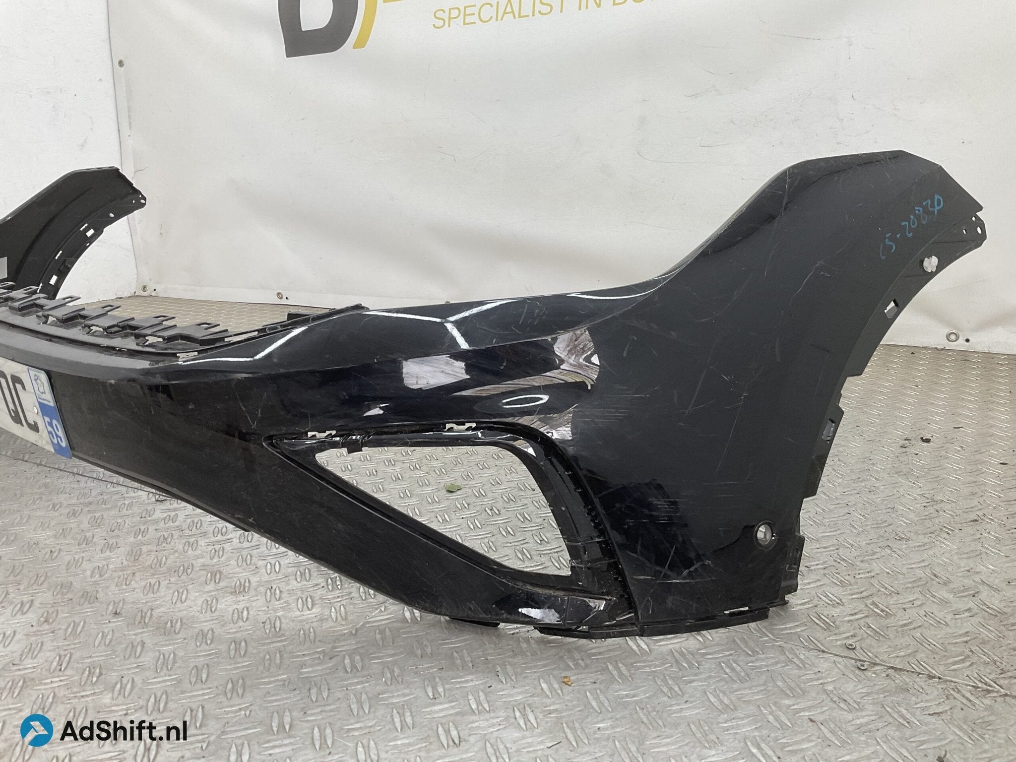 Bumper Volkswagen Tiguan 2021 5NA807221C Voorbumper C5-20830, Auto-onderdelen, Bumper