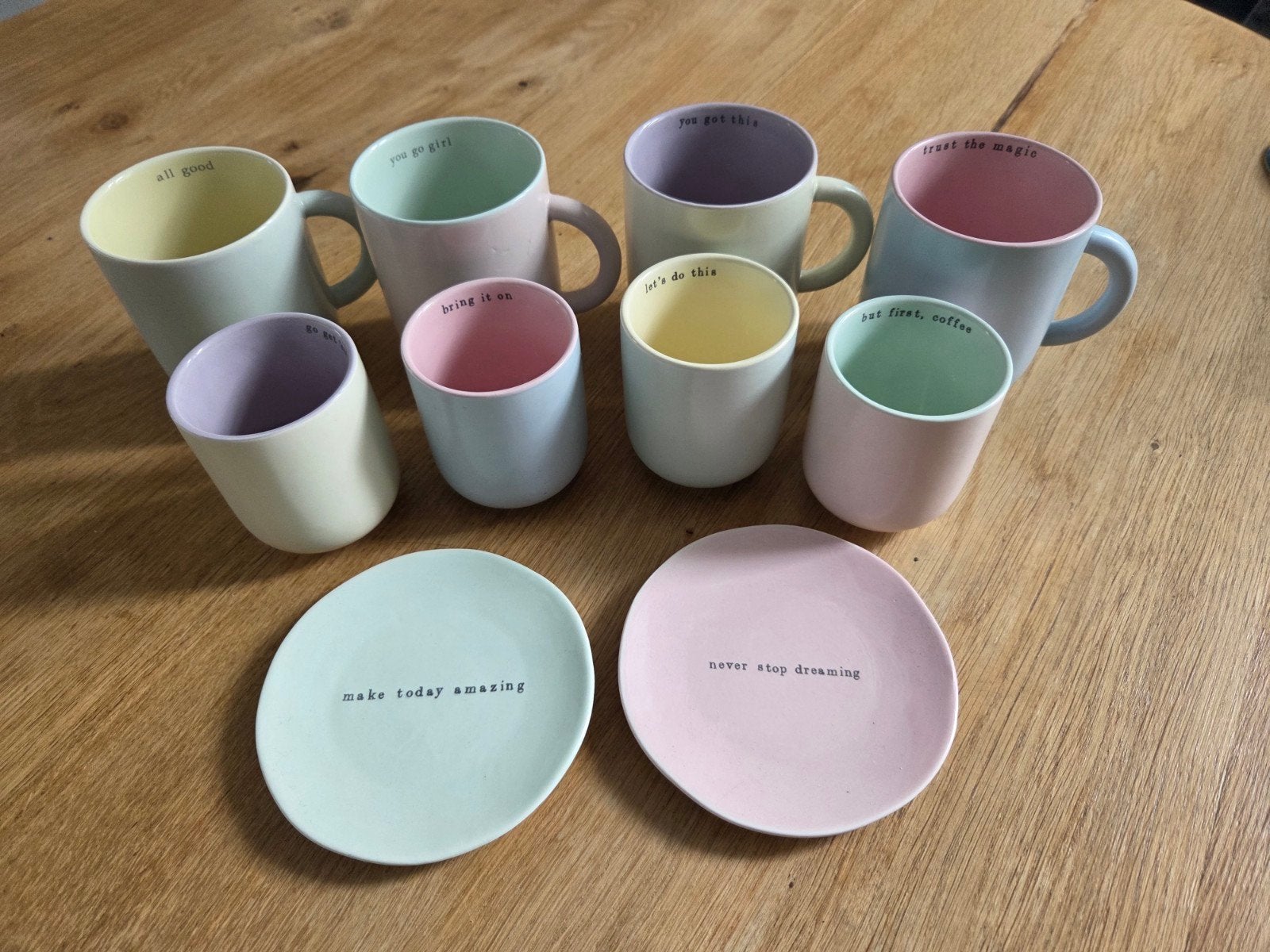 Blond Amsterdam & Chantal Janzen pastel servies met teksten, Ophalen, Zo goed als nieuw, Kop(pen) en/of Schotel(s), Aardewerk