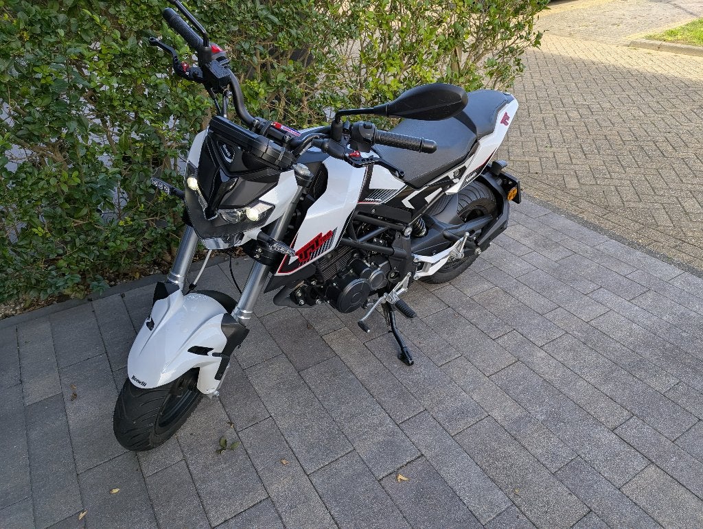Benelli Tornado TNT 125 2025 - 1200km, Motoren, Occasion, Particulier, 125 cc, Overig