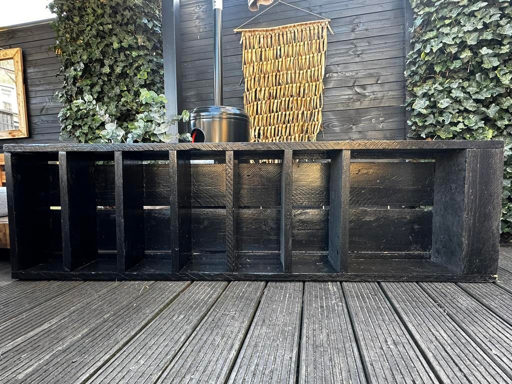 Gratis ophalen! Steigerhouten kast zwart, Tuin en Terras, Ophalen, Zo goed als nieuw