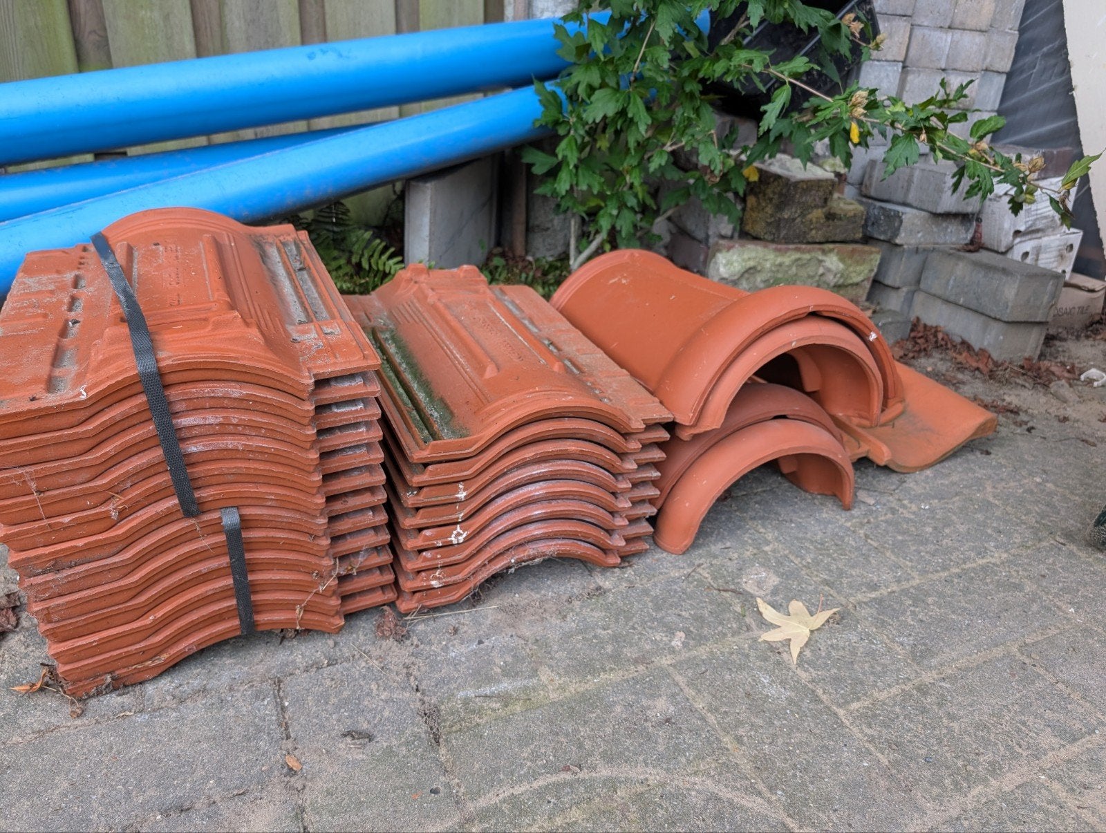 Koramic VHV natuurrood dakpannen en nokvorsten, Ophalen, Gebruikt, Steen of Klei, Minder dan 5 m²