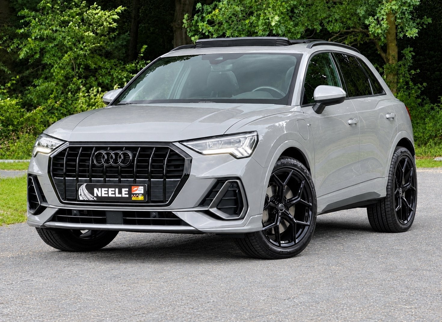 Audi Q3 45 TFSI e S-Line PANORANADAK | Camera | NARDO GRIJS, Auto's, Automaat, Dealer onderhouden, Stof, Zwart