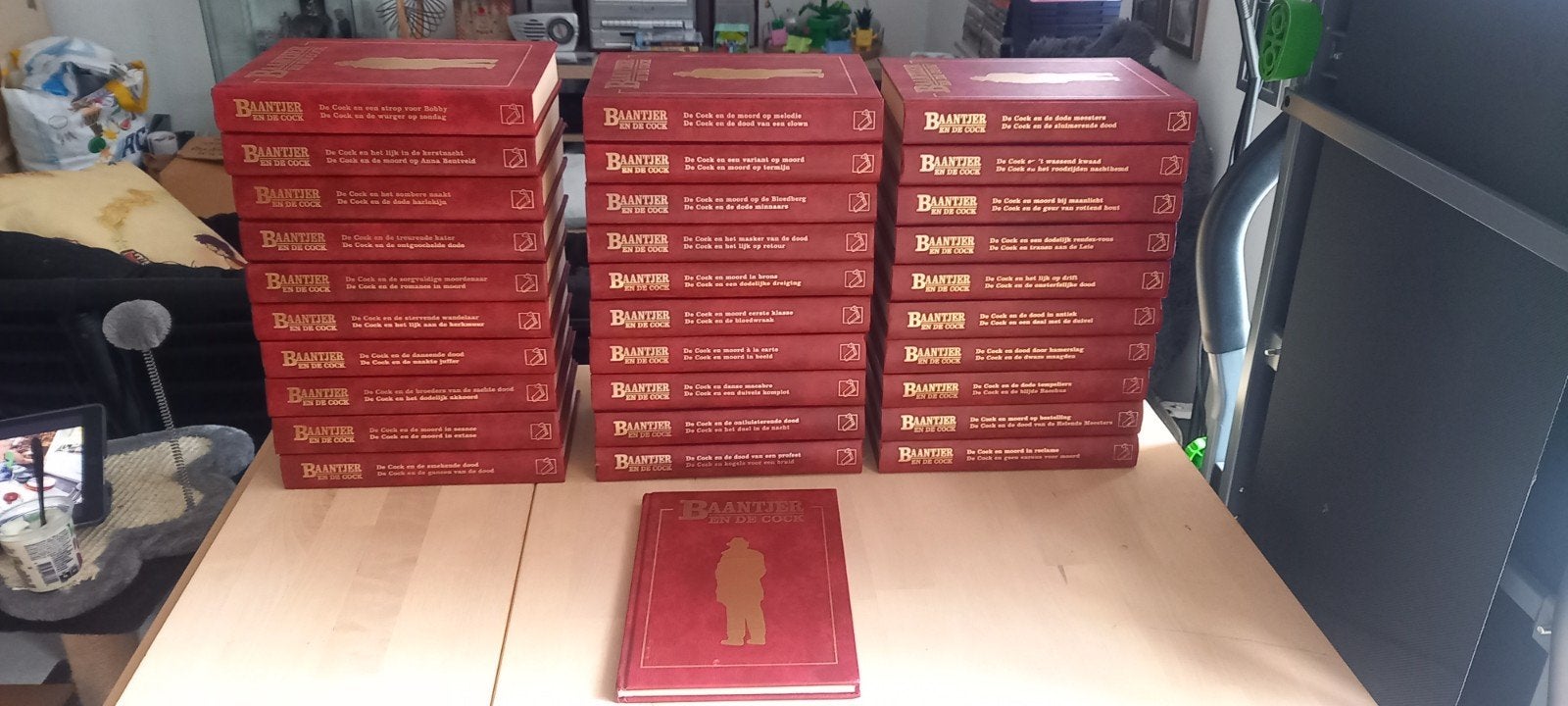 Baantjer boeken deel 1-30  lekturama rode kaft, Boeken, Detectives, Gelezen, Ophalen