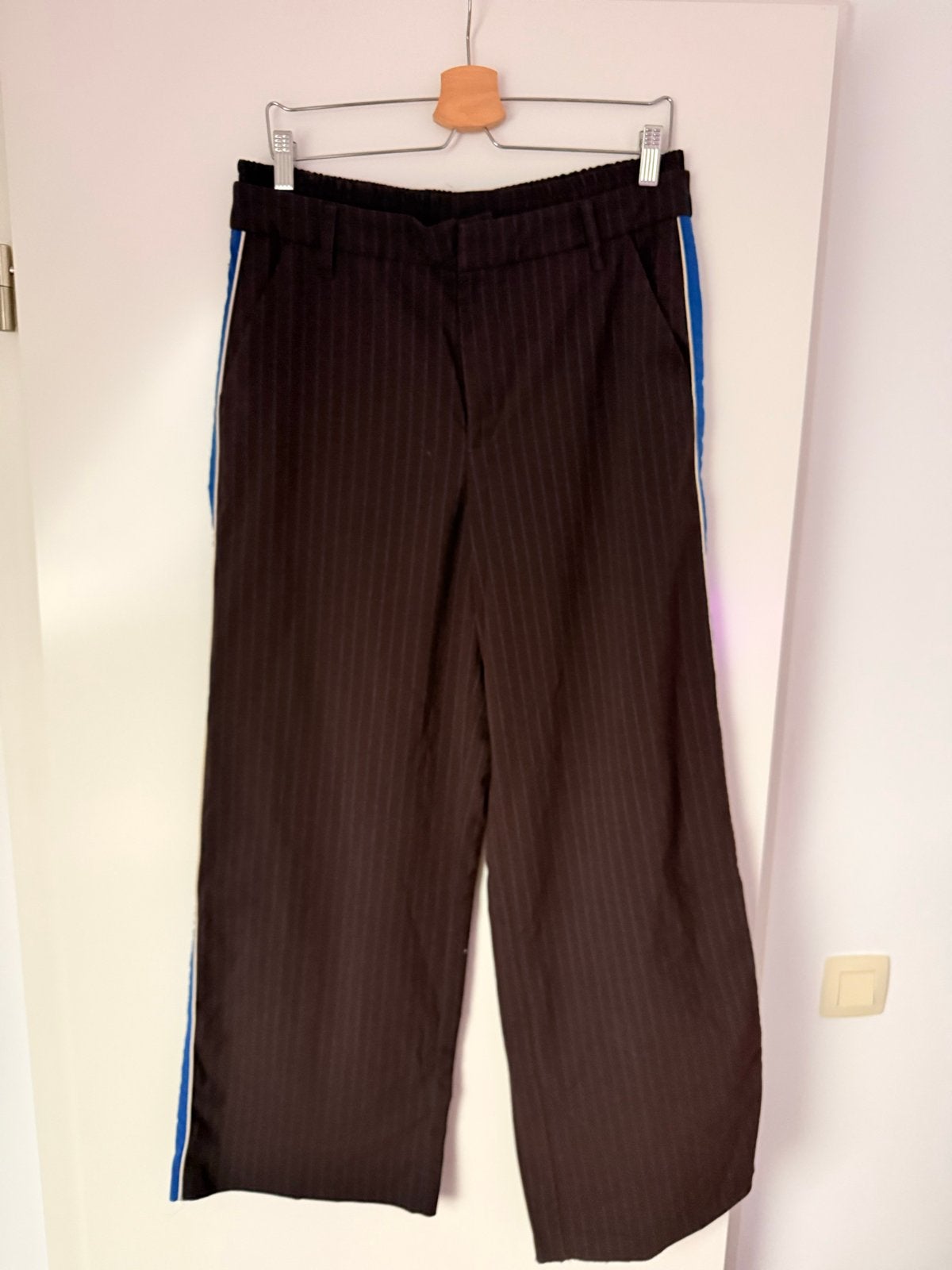 Nieuwe Zara gestreepte broek met blauwe streep, Kleding | Dames, Verzenden, Zwart, Maat 42/44 (L), Nieuw