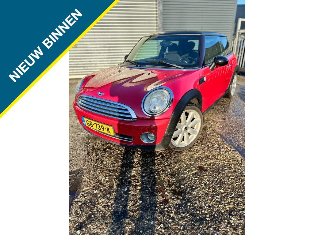 MINI Mini 1.6 Cooper (bj 2009), Voorwielaandrijving, Gebruikt, 750 kg, 4 cilinders