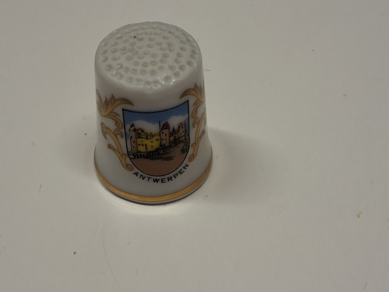 Vintage porseleinen vingerhoed souvenir Antwerpen, Ophalen of Verzenden, Gebruikt, Porselein, Buitenland