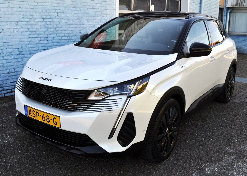 Peugeot 3008 1.6 HYbr. GT Black-line Pano trh stoelv cam v+a, Auto's, 12 maanden, Euro 6, 4 cilinders, Wit
