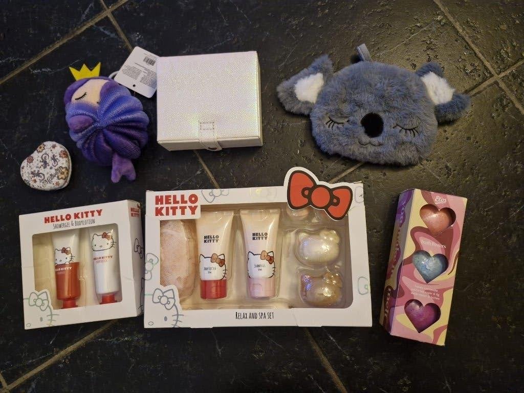 Nieuw in verpakking - Meisjes Beautyset Hello Kitty, Gehele gezicht, Nieuw, Ophalen of Verzenden, Make-up