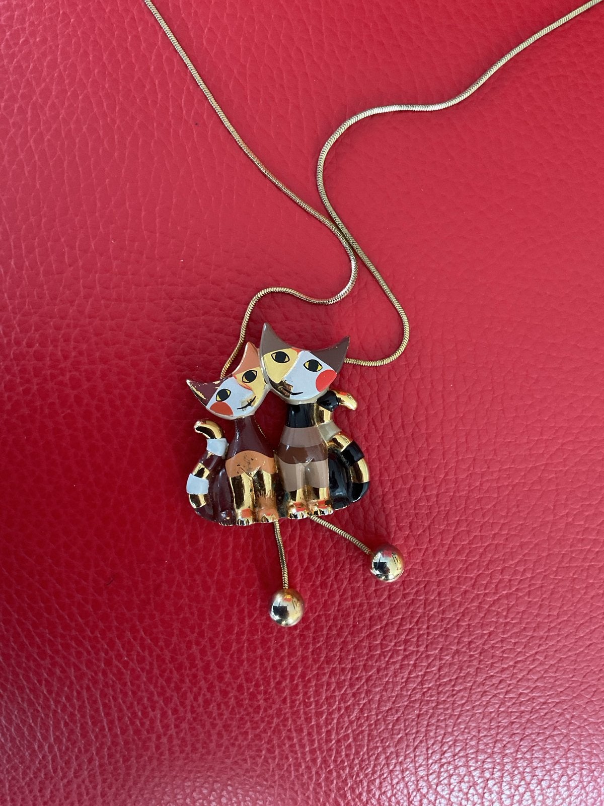Rosalie Wachtmeister ketting met 2 gestylde katten, Gebruikt, Overige kleuren, Ophalen of Verzenden, Overige materialen