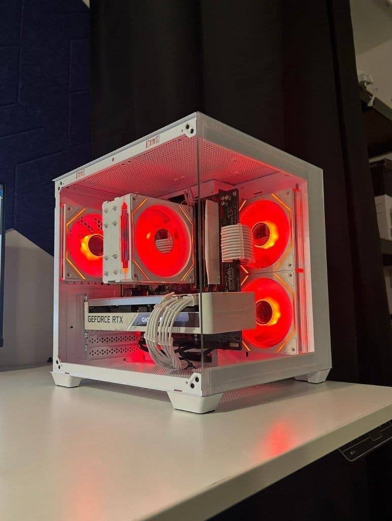 Witte Gaming PC | Rtx 3070 | R5 5600 | Windows 11 Pro, Ophalen of Verzenden, Zo goed als nieuw
