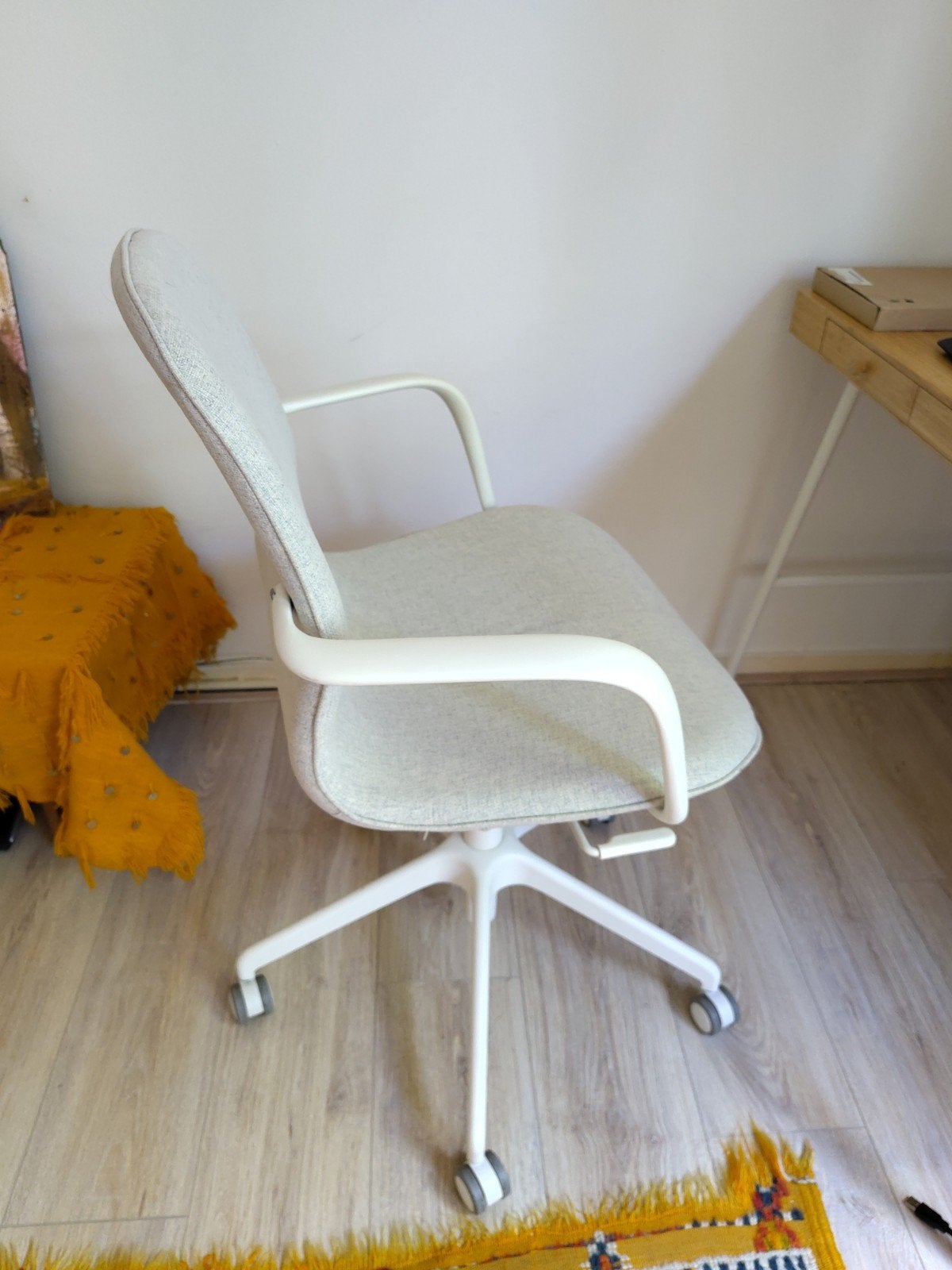 IKEA LÅNGFJÄLL bureaustoel - als nieuw, Ophalen, Zo goed als nieuw, Beige, Bureaustoel