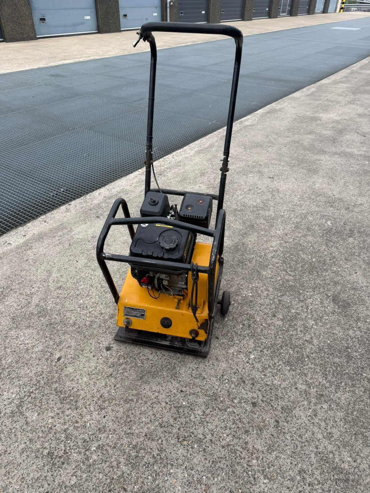 Lumag RP1100PRO Trilplaat (zit nieuwe vsnaar op), Doe-het-zelf en Verbouw, Gereedschap | Overige machines, Gebruikt, Ophalen of Verzenden