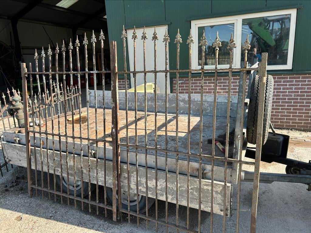 Antiek gesmeed hekwerk poort, Ophalen, Gebruikt, IJzer, Sierhekwerk