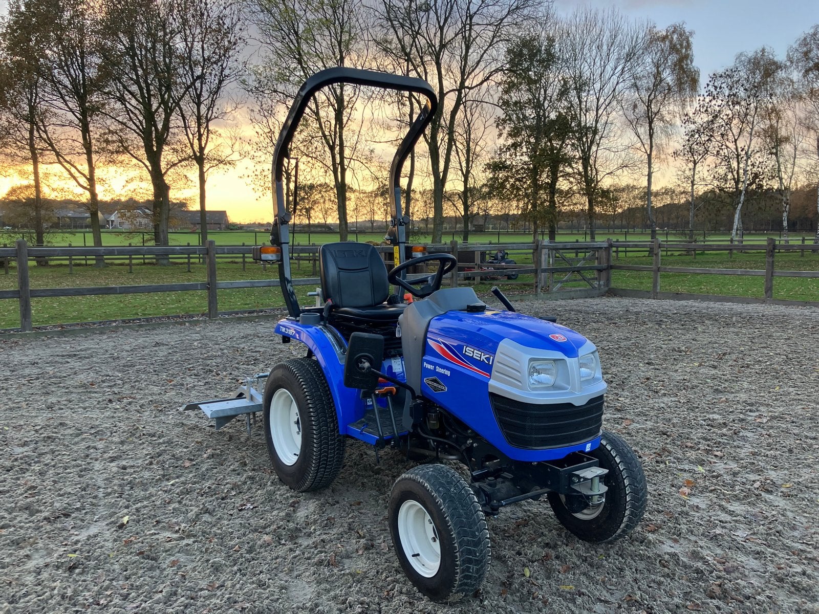 Iseki TM3187 Tractor met Bak en Vlakker - Slechts 17.9 Uur!, Gebruikt, Tot 2500, Tot 80 Pk, Ophalen