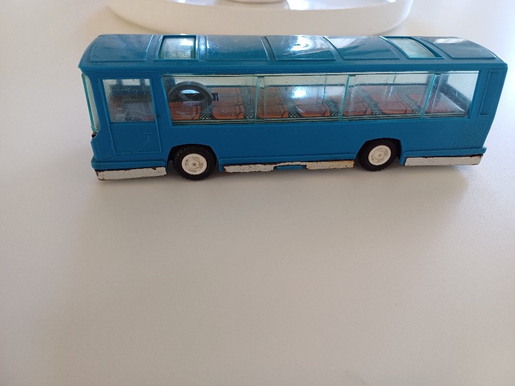 DDR busje bison met schade, Ophalen of Verzenden, Gebruikt, Bus of Vrachtwagen