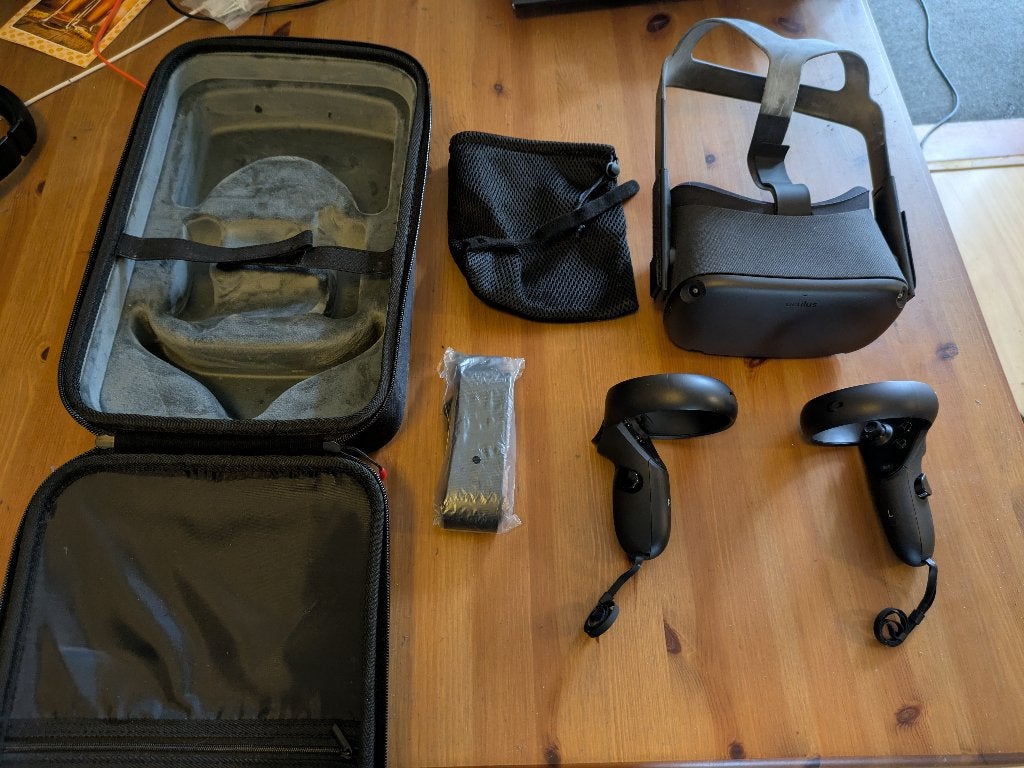Oculus Quest 1 128GB VR Headset + 2 Controllers + Case, Spelcomputers en Games, Virtual Reality, Ophalen, Gebruikt, VR-bril, Overige platformen