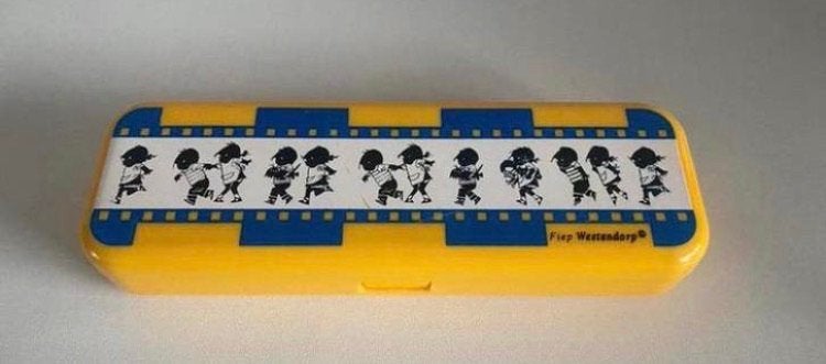 Rechthoekig pennenblikje met Jip en Janneke. 19x6,5x3 cm., Ophalen of Verzenden, Zo goed als nieuw