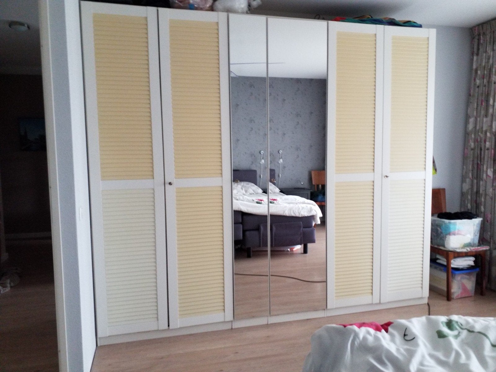 Mooie linnenkast deuren, Ophalen, Minder dan 50 cm, 200 cm of meer, Zo goed als nieuw