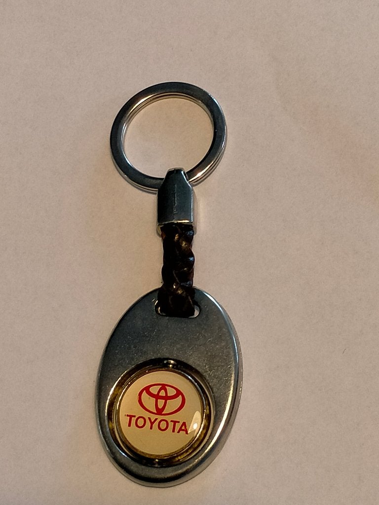 Toyota auto sleutelhanger logo auto's automerk vervoer, Verzamelen, Verzenden, Gebruikt, Auto's