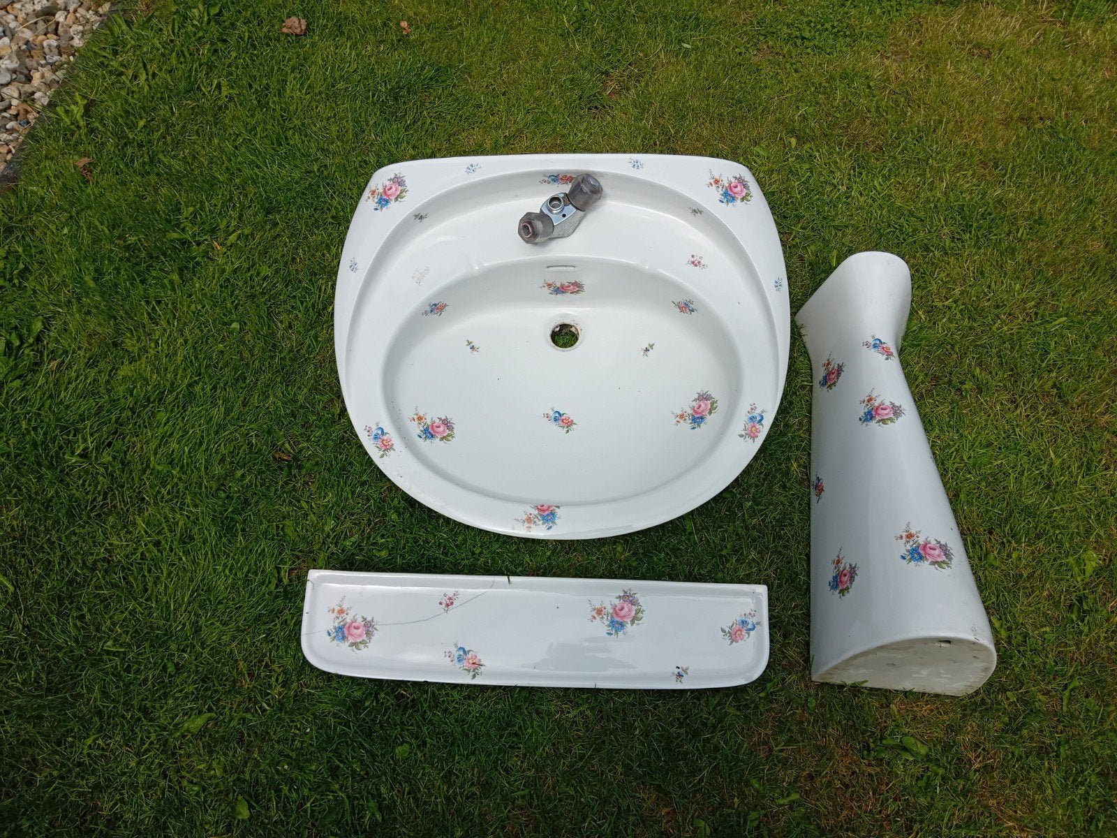 Vintage wastafel met bloemmotief en zuil en planchet, Doe-het-zelf en Verbouw, Sanitair, Ophalen, Gebruikt, Wastafel