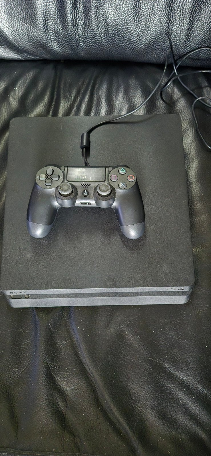 PlayStation 4 Slim 1TB met controller en kabels, Gebruikt, Ophalen of Verzenden, 1 TB, Met 1 controller