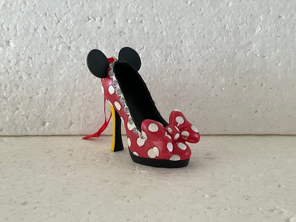 Disney ornament - schoentje van Minnie Mouse, Verzamelen, Disney, Ophalen of Verzenden, Mickey Mouse, Zo goed als nieuw, Beeldje of Figuurtje