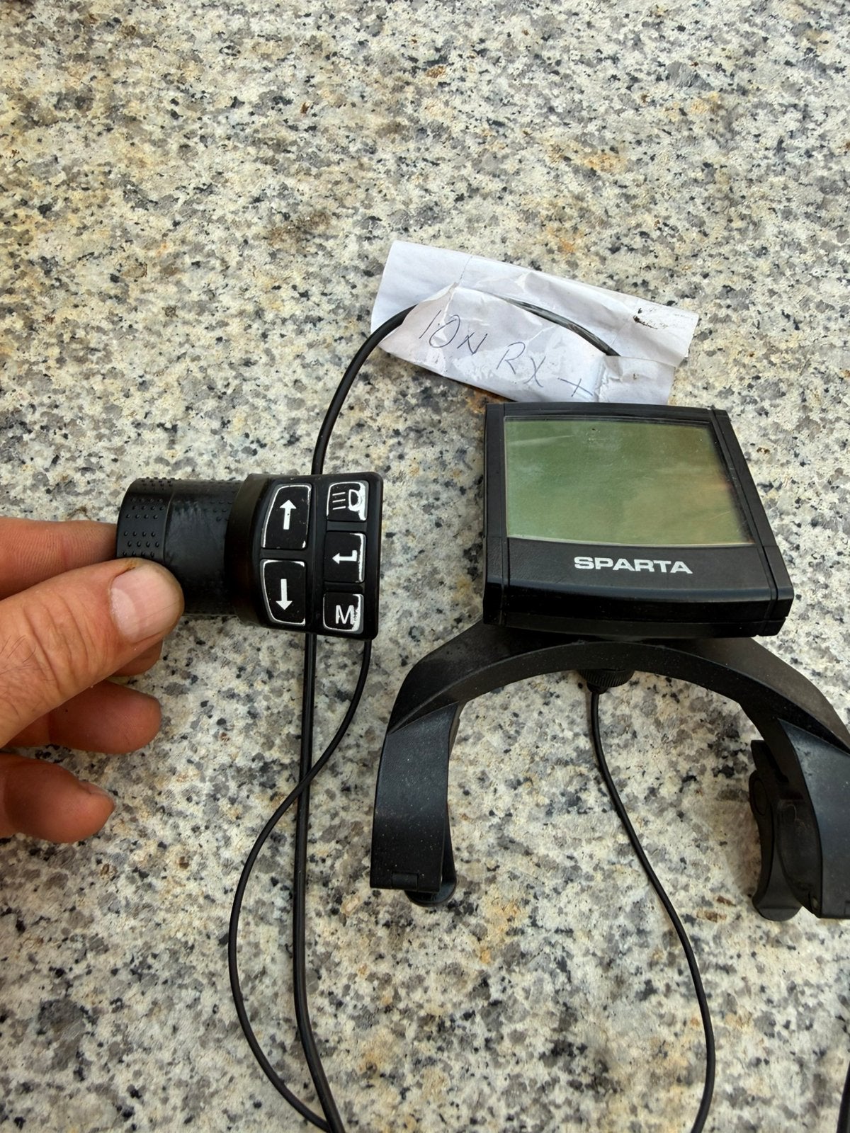 tekoop sparta display met houder, Fietsen en Brommers, Fietsaccessoires | Fietscomputers, Ophalen of Verzenden, Zo goed als nieuw