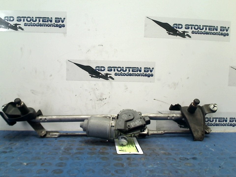 Ruitenwisser Mech + Motor Suzuki Swift (ZA/ZC/ZD) 3811068l00, Gebruikt, Suzuki Deutschland GmbH, Kontakt@suzuki.de, Suzuki-Allee 7, Bensheim 64625, , Duitsland