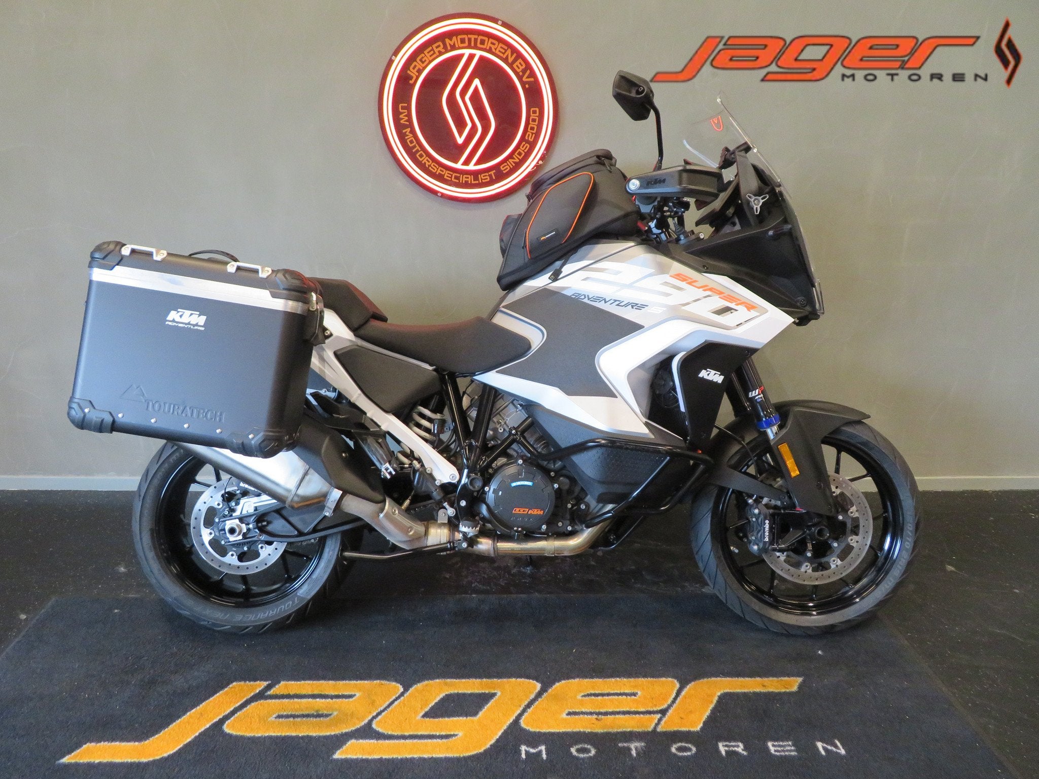 KTM 1290 SUPER ADVENTURE S NIEUWSTAAT! (bj 2023), Toermotor, 1290 cc, Gebruikt, Bedrijf