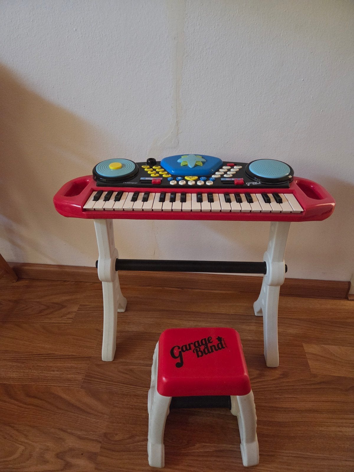 Kinderkeyboard met krukje - Veel mogelijkheden, Ophalen, Gebruikt, Elektronica, Met geluid