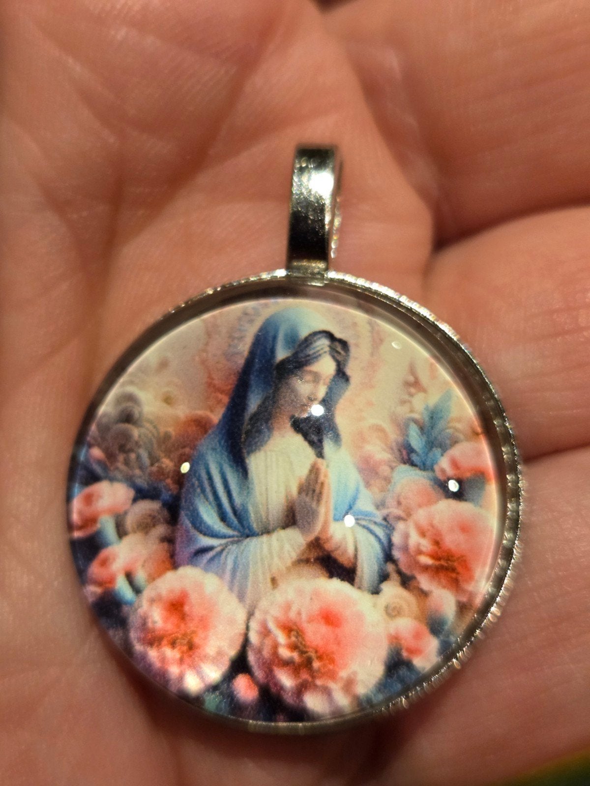 Hanger met Maria afbeelding - Religieuze sieraden, Sieraden, Tassen en Uiterlijk, Ophalen of Verzenden, Nieuw, Glas of Kristal
