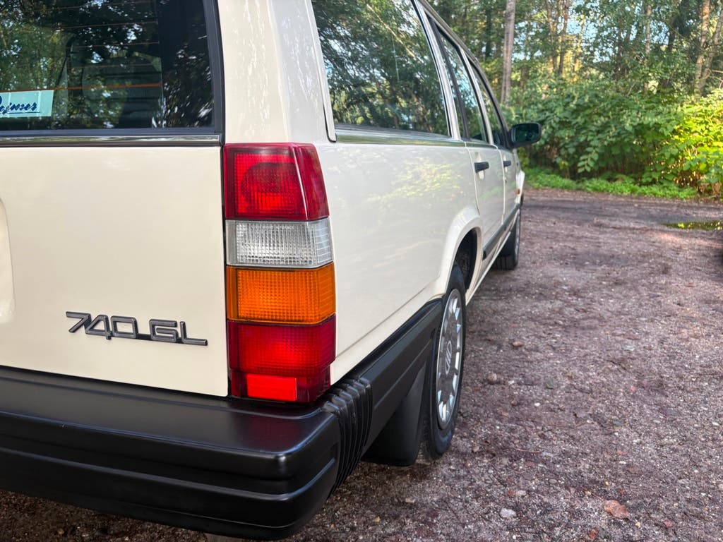 Volvo VOLVO 745-883 GI Slechts 54.000 km in perfecte staat, foto 9