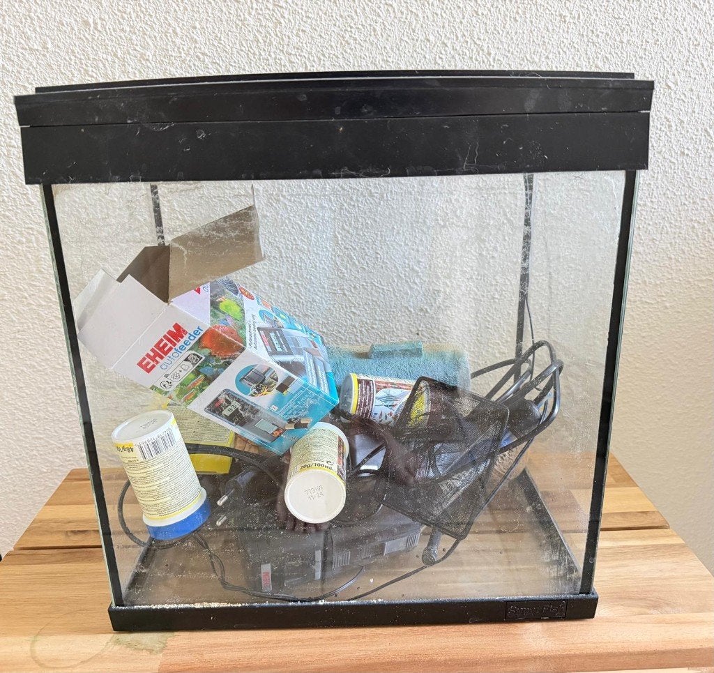 Aquarium compleet met pomp, verwarming en accessoires, Ophalen, Verwarming, Gebruikt, Leeg aquarium