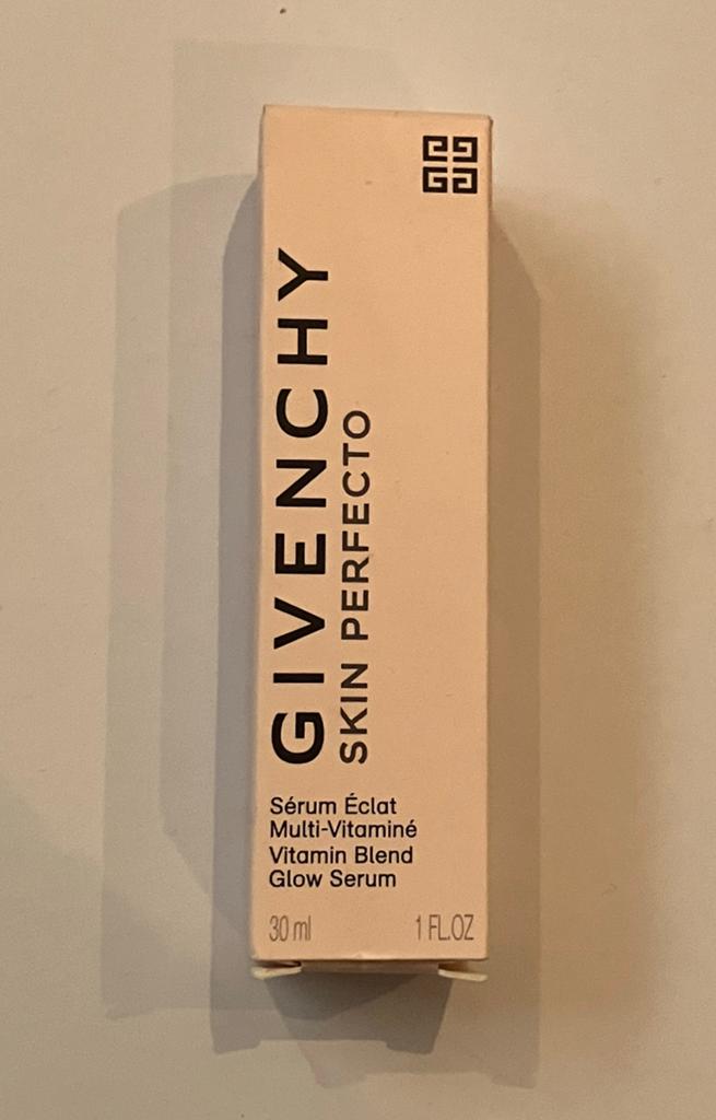Givenchy cosmetics skin perfecto - 30ml, Verzenden, Nieuw, Gehele gezicht
