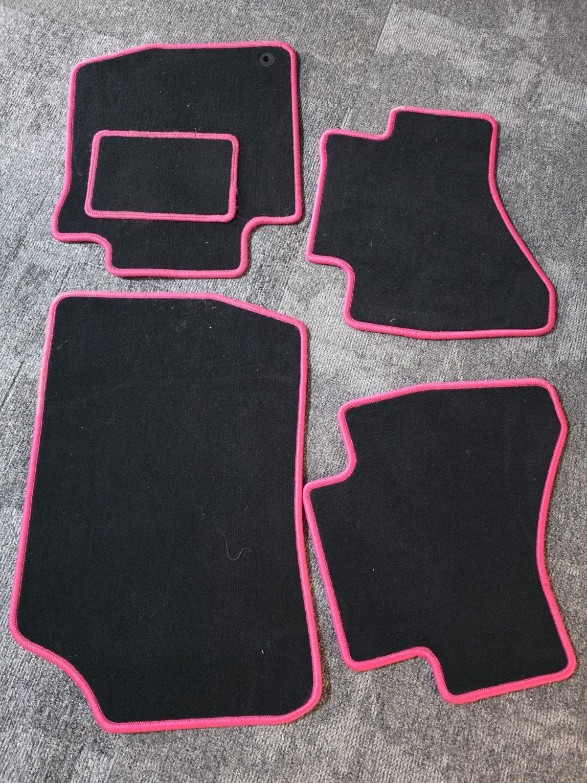 Toyota Aygo Roze Vloermatten - Complete Set, Ophalen, Zo goed als nieuw