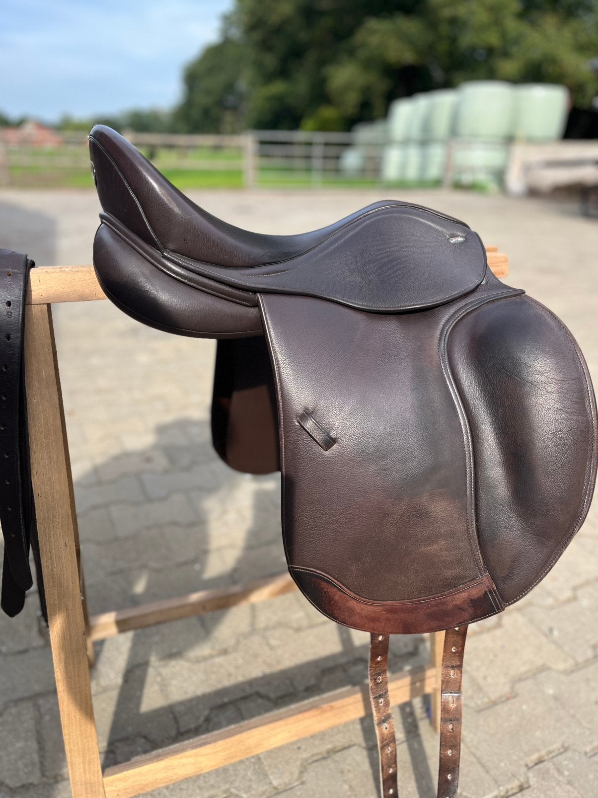 Dressuurzadel Letek by Tekna bruin 17,5, L (17.5 inch), Gebruikt, Dressuur, Tekna