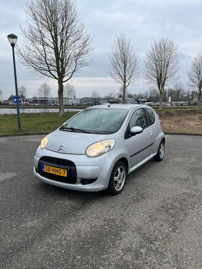 Citroën C1 1.0 2008 koopje! Beschrijving lezen! Aygo 107, Auto's, Voorwielaandrijving, Stof, Zwart, 4 stoelen