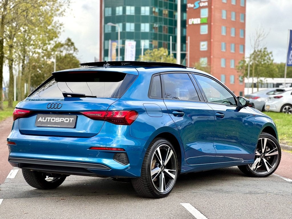 Audi A3 Sportback 40 TFSI e S-Line Black Ed. Pano HUD Leder, Auto's, Automaat, Stof, Gebruikt, 4 cilinders